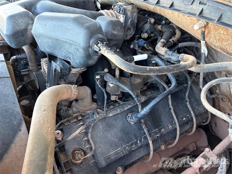 Ford F-250 Platformas/izkraušana no sāniem