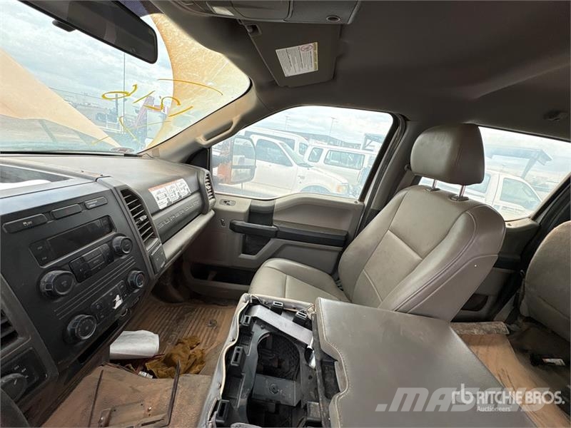 Ford F-250 Camiones de cama baja