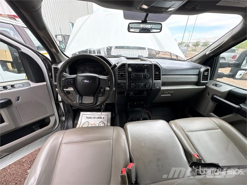 Ford F-250 Kamioni sa otvorenim sandukom