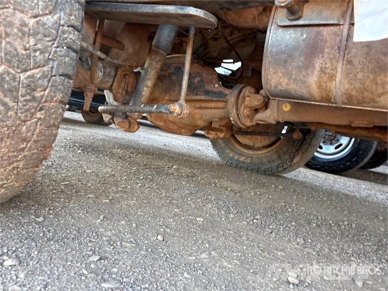 Ford F-250 平ボディー