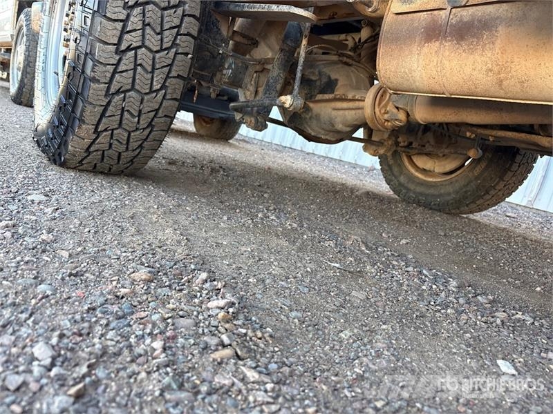 Ford F-250 Platós / Ponyvás teherautók