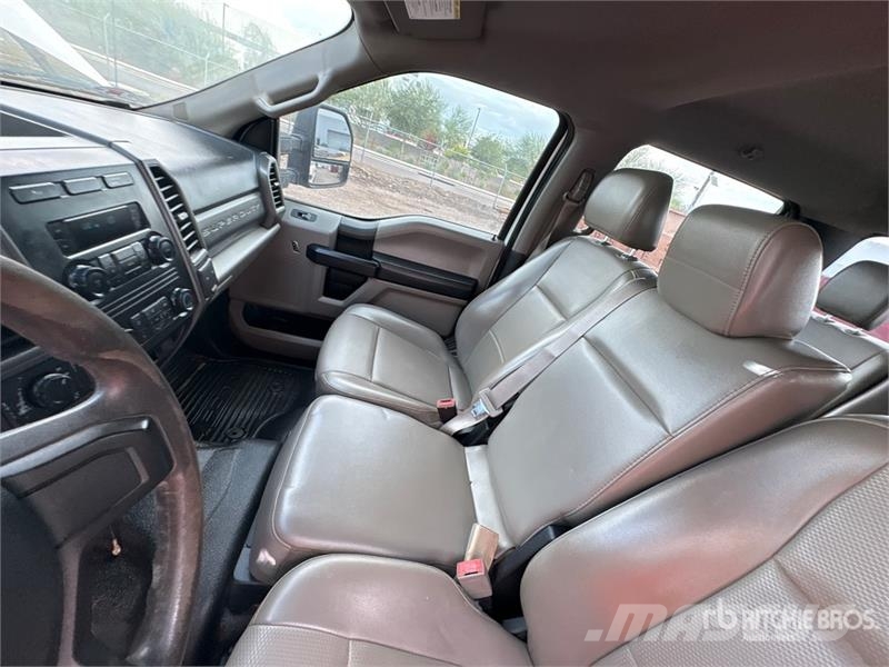 Ford F-250 キャビン及び内装
