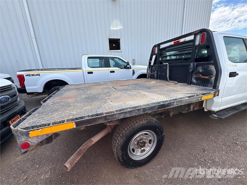 Ford F-250 Camion plateau