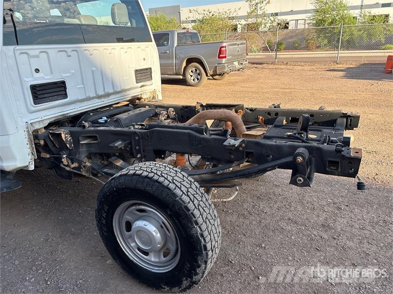 Ford F-250 驾驶室与内部