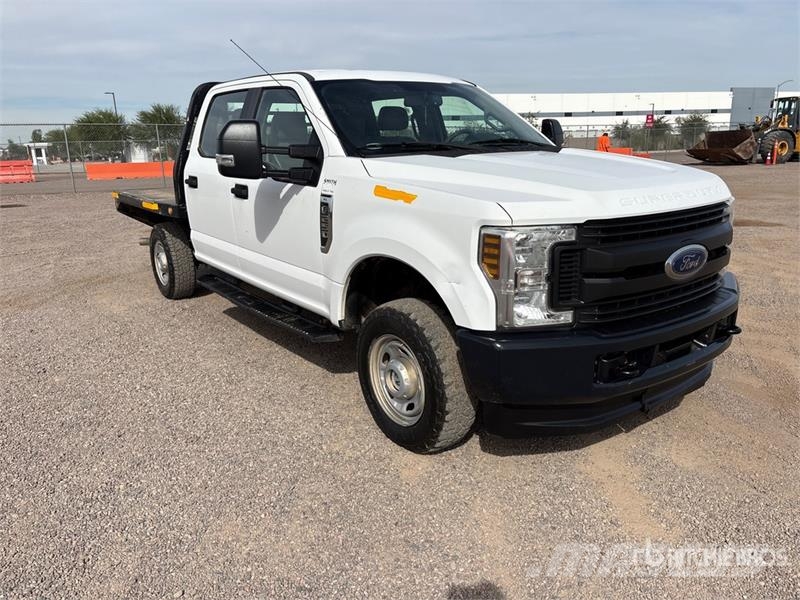 Ford F-250 Camiones de cama baja