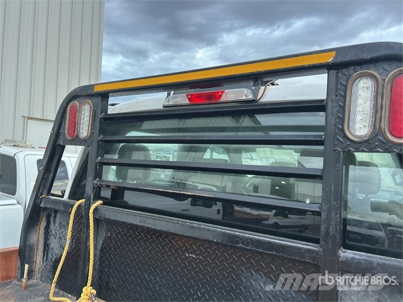 Ford F-250 Flatbed / Dropside trucks