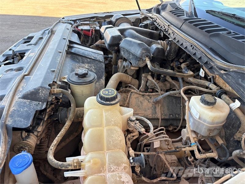 Ford F-250 Platós / Ponyvás teherautók