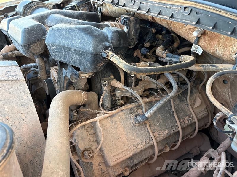 Ford F-250 Tovornjaki s kesonom/platojem