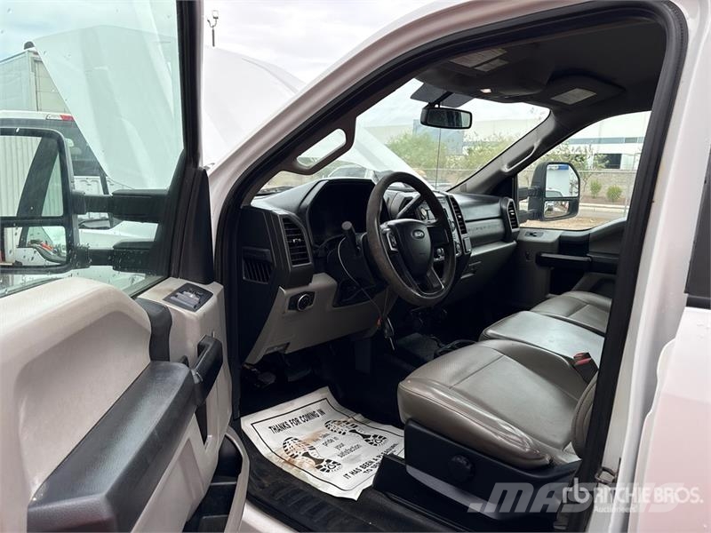 Ford F-250 Kamioni sa otvorenim sandukom