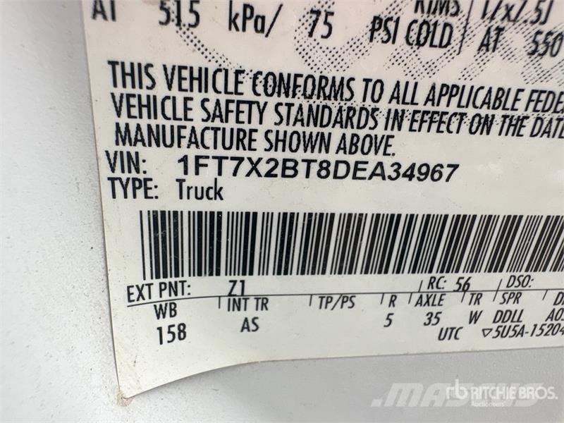 Ford F-250 平ボディー
