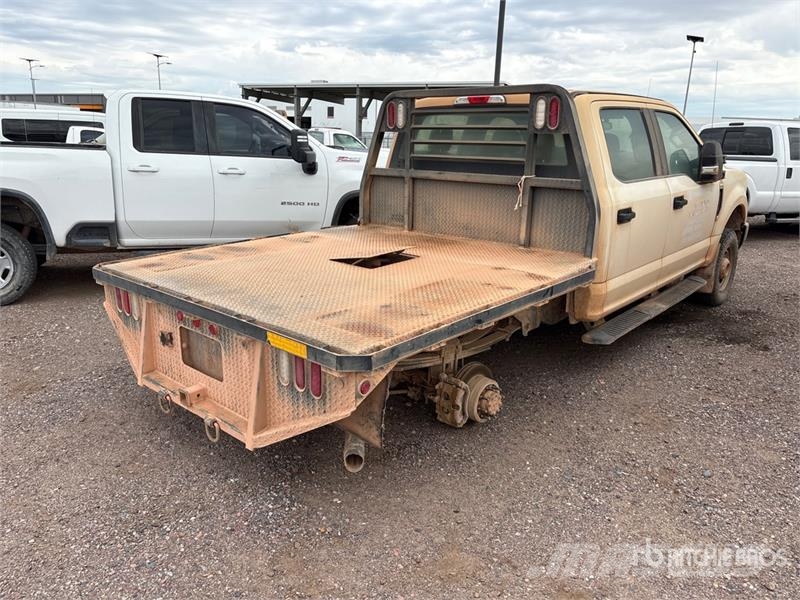 Ford F-250 Camiones de cama baja