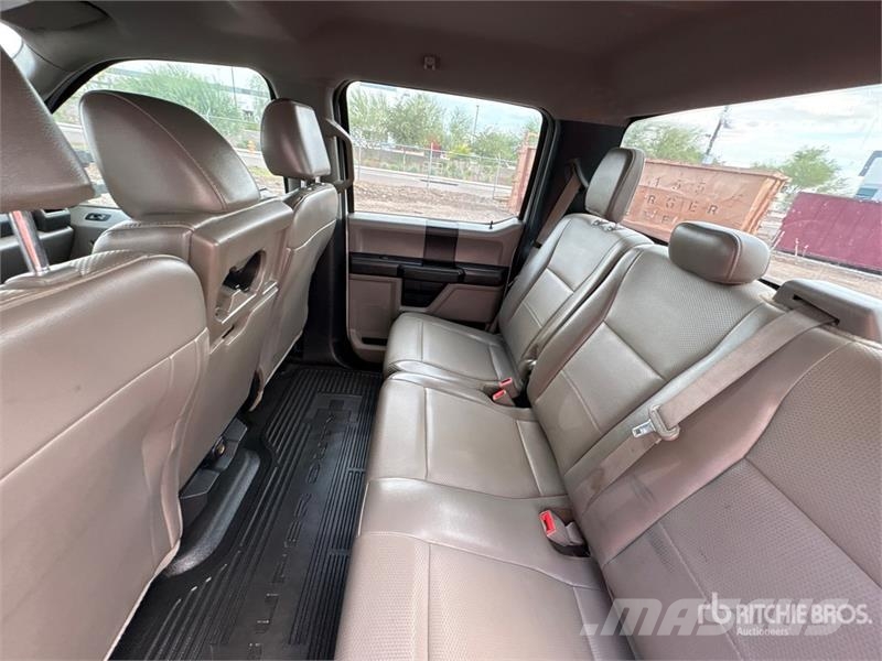 Ford F-250 キャビン及び内装