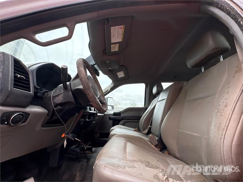 Ford F-250 Cabines e interior