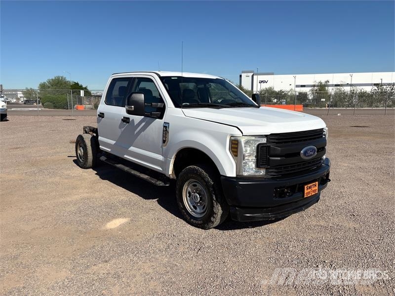 Ford F-250 Kabine i unutrašnjost