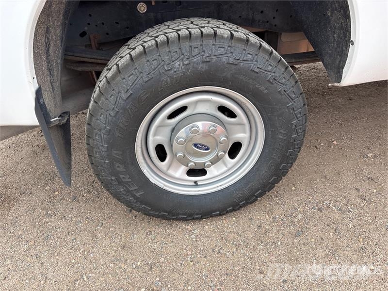 Ford F-250 기타