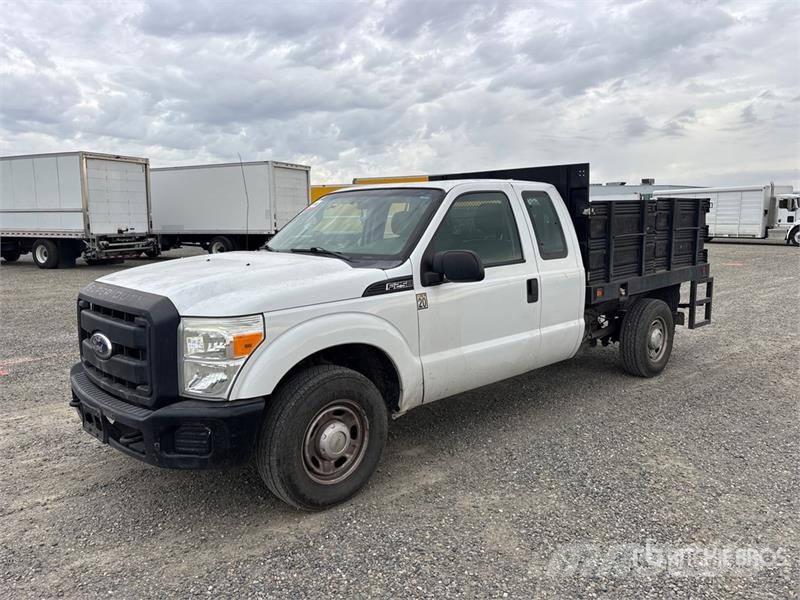 Ford F-250 Flatbed / Dropside trucks