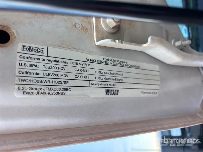 Ford F-250 Platformas/izkraušana no sāniem