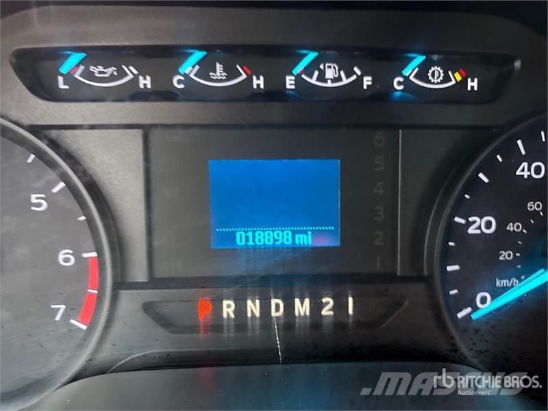 Ford F-250 Cabins and interior