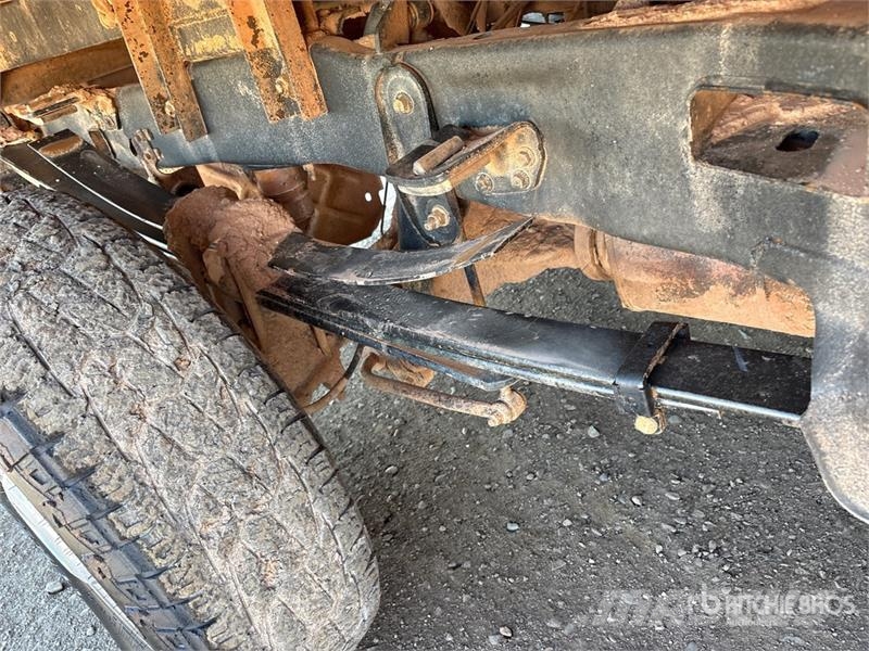 Ford F-250 Tovornjaki s kesonom/platojem