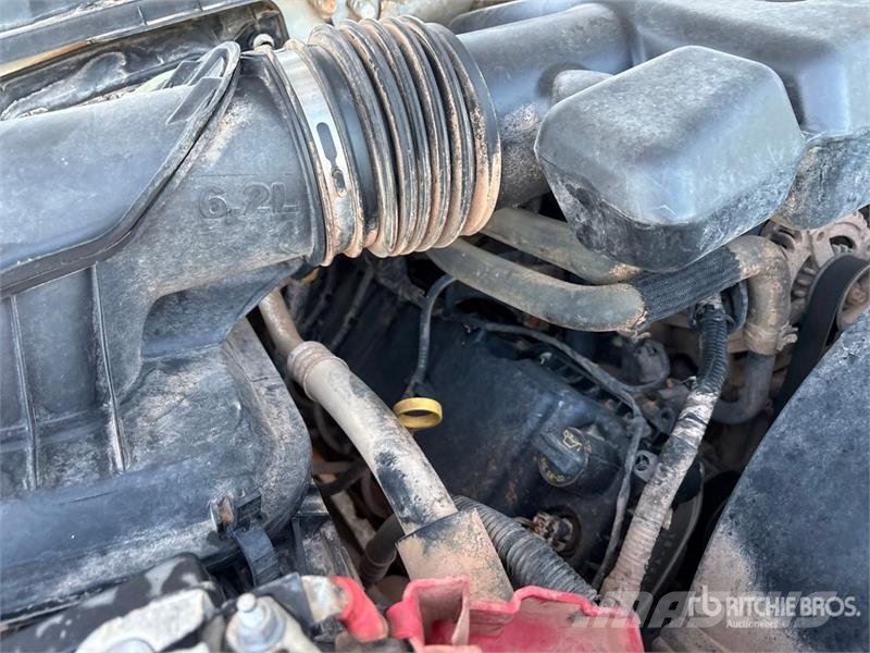 Ford F-250 Platformas/izkraušana no sāniem