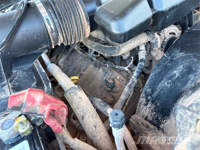 Ford F-250 平板栏板货车