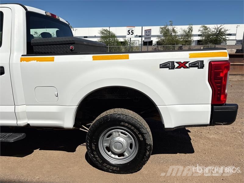 Ford F-250 Ostalo