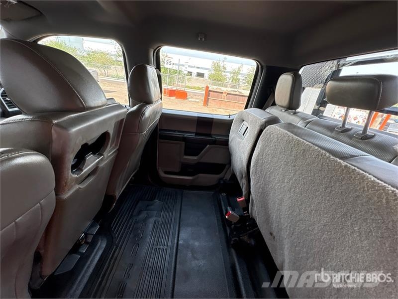 Ford F-250 Camiones de cama baja