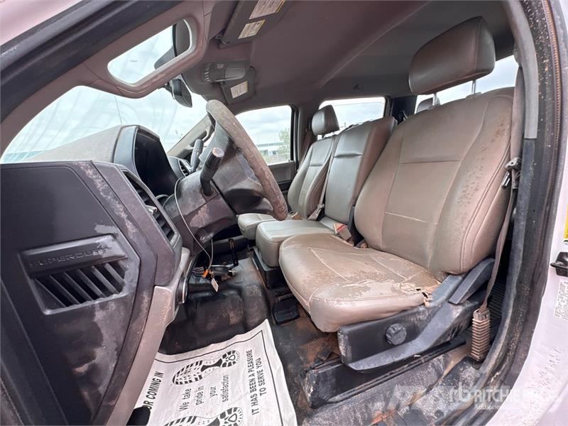 Ford F-250 Cabines e interior