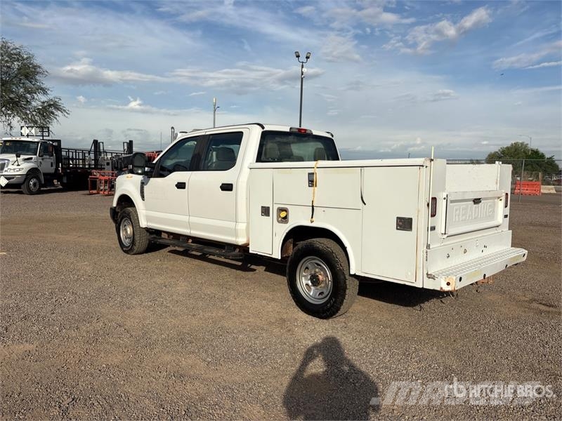 Ford F-250 皮卡.傳統半斗卡車/側卸板