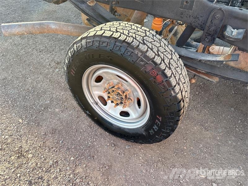 Ford F-250 驾驶室与内部