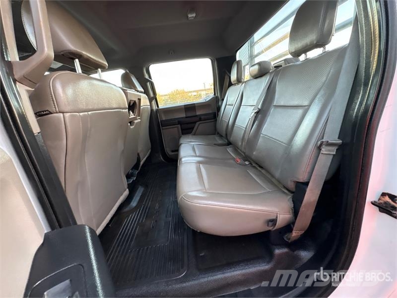 Ford F-250 Camiones de cama baja