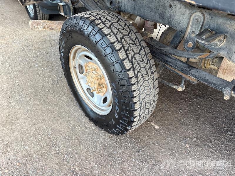 Ford F-250 Platós / Ponyvás teherautók