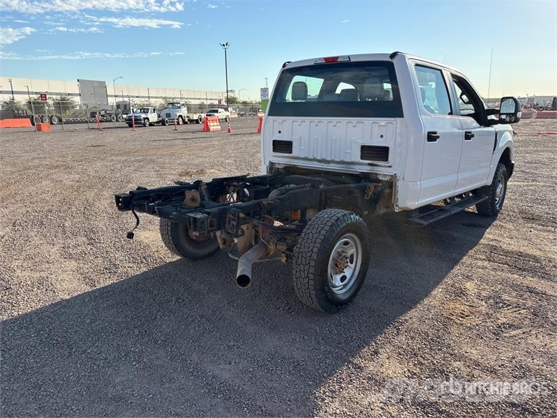 Ford F-250 驾驶室与内部