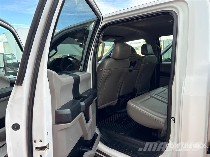 Ford F-250 皮卡车