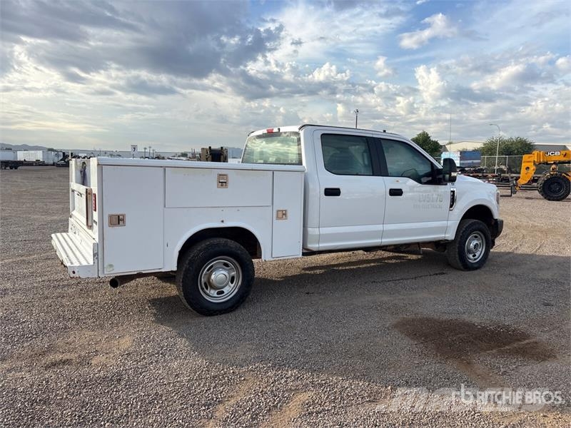 Ford F-250 皮卡.傳統半斗卡車/側卸板