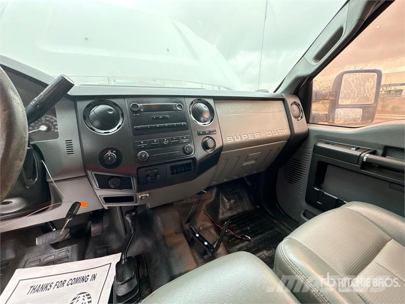 Ford F-250 Nakladacia/sklápacia bočnica