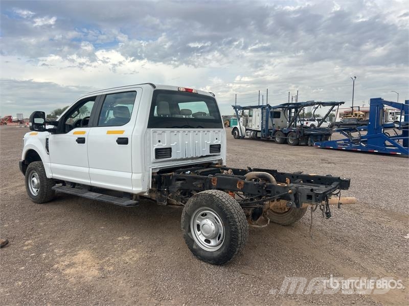 Ford F-250 كابينة والداخلية