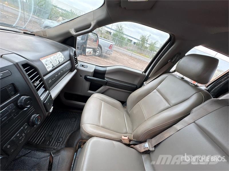 Ford F-250 Cabines e interior