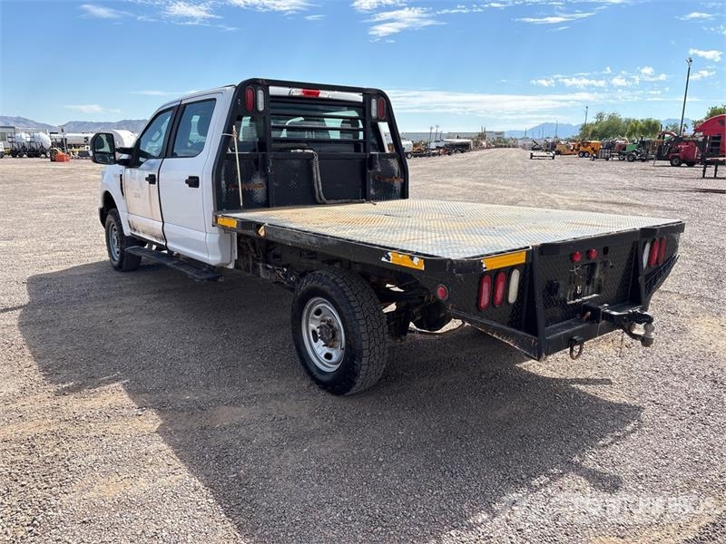 Ford F-250 Camion plateau
