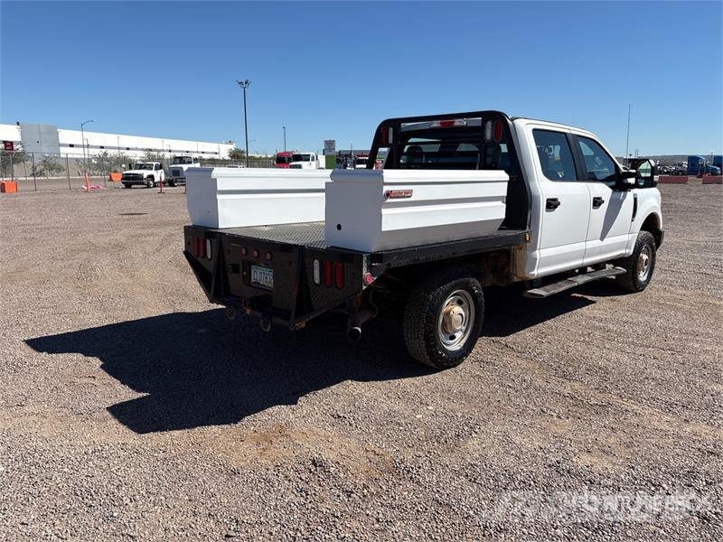 Ford F-250 Lava-kuorma-autot