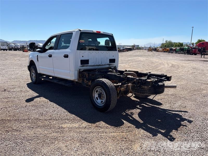 Ford F-250 Cabins and interior
