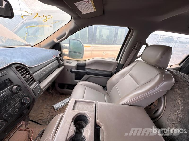 Ford F-250 Camiones de cama baja