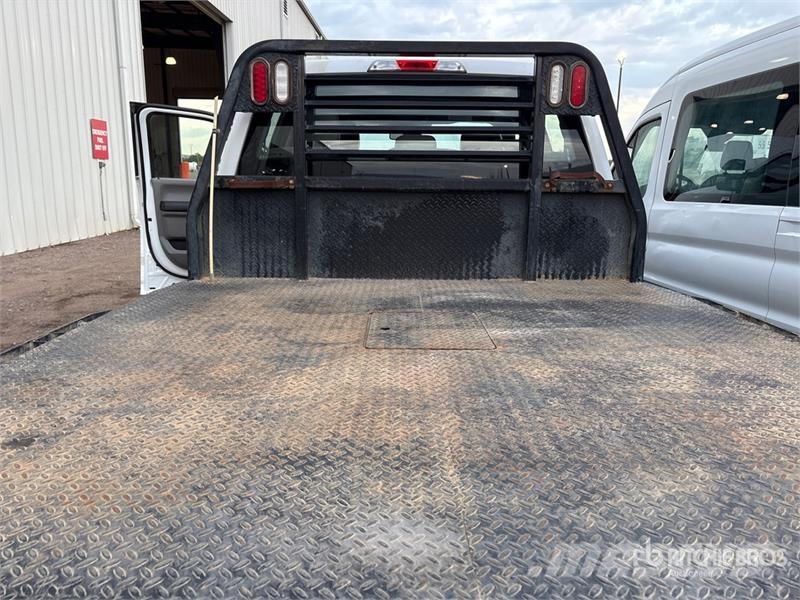 Ford F-250 Flatbed / Dropside trucks