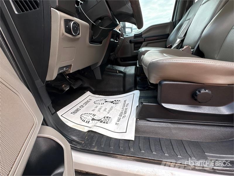 Ford F-250 キャビン及び内装