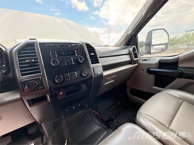 Ford F-250 キャビン及び内装