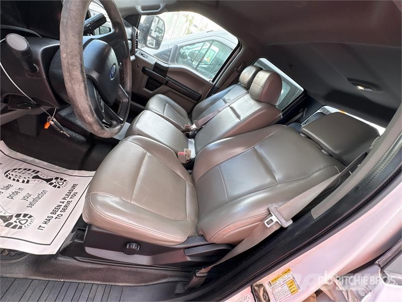 Ford F-250 皮卡车
