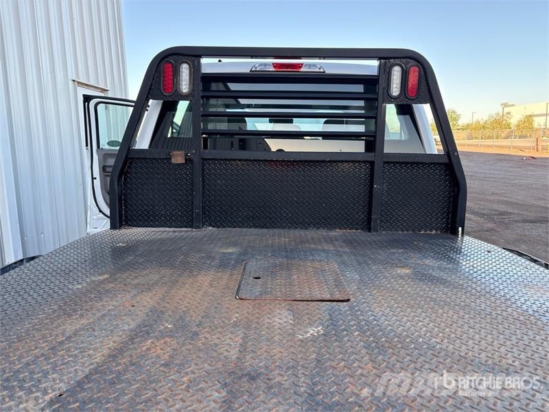 Ford F-250 Platformas/izkraušana no sāniem