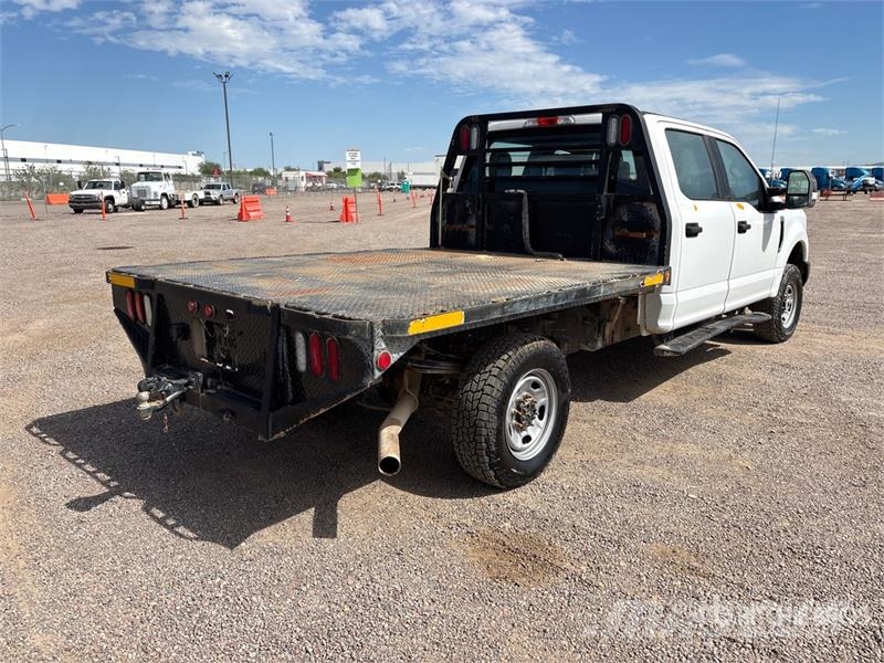 Ford F-250 Camion plateau