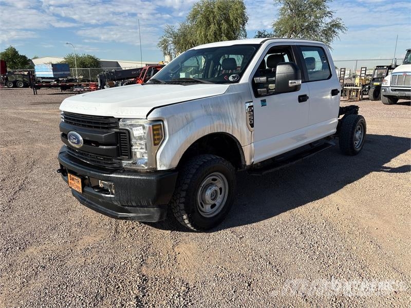 Ford F-250 Cabins and interior