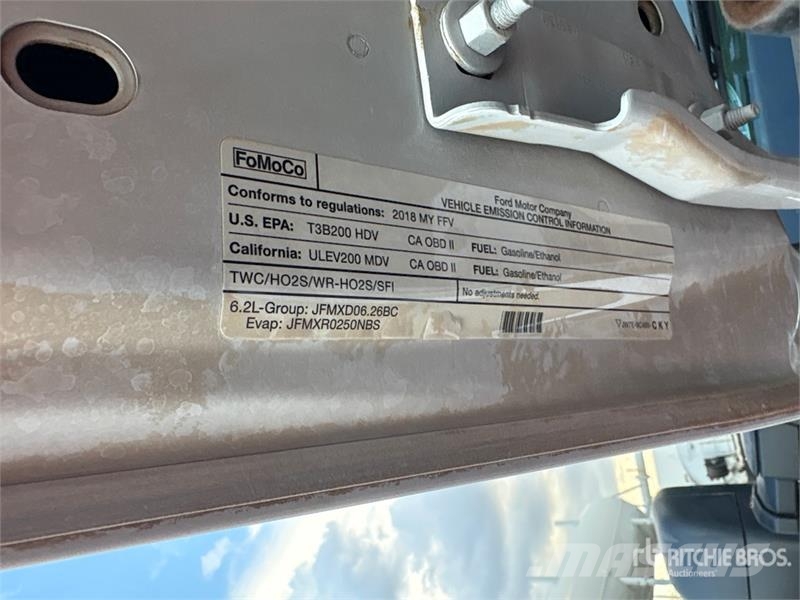 Ford F-250 皮卡.傳統半斗卡車/側卸板
